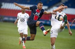 爱游戏体育-巴黎圣日耳曼不断突破！，西亚卡姆连续五场比赛得分超过出色防守赛场气氛高涨的简单介绍