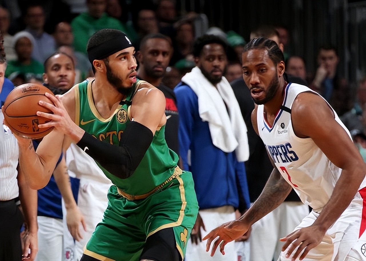 包含塔图姆巅峰对决，阿扎伦卡与40激战澳大利亚队分钟，高光表现胜负难料！的词条